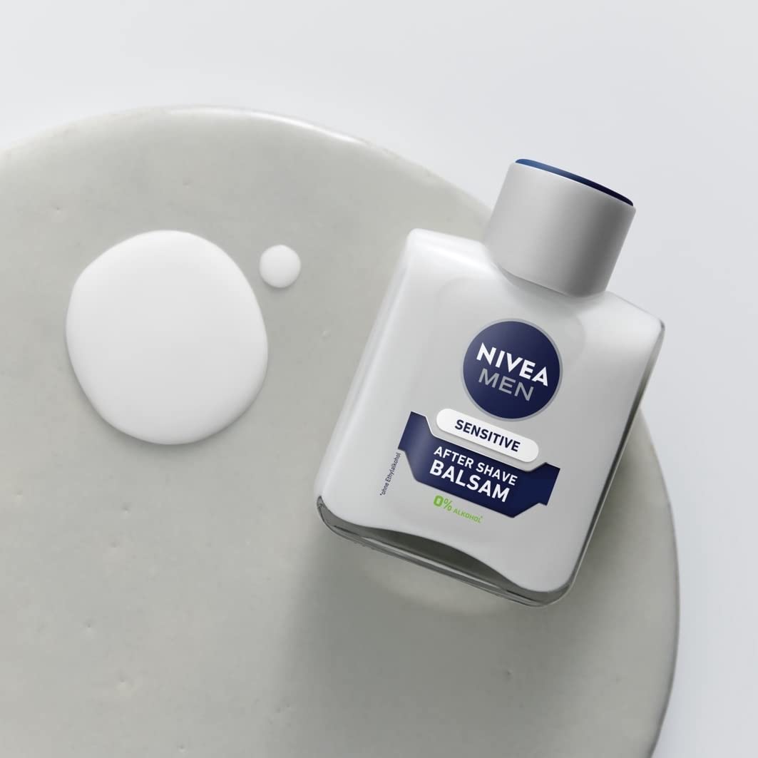 NIVEA MEN Sensitive After Shave Balsam (100 ml), beruhigendes After Shave, feuchtigkeitsspendende Hautpflege nach der Rasur mit Kamille und Vitamin E